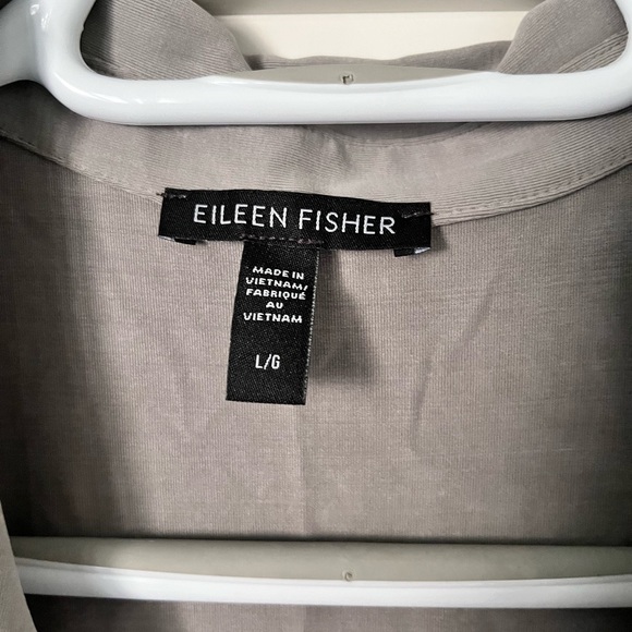 Eileen Fisher Stretchy loose fitting button down - Picture 4 of 5
